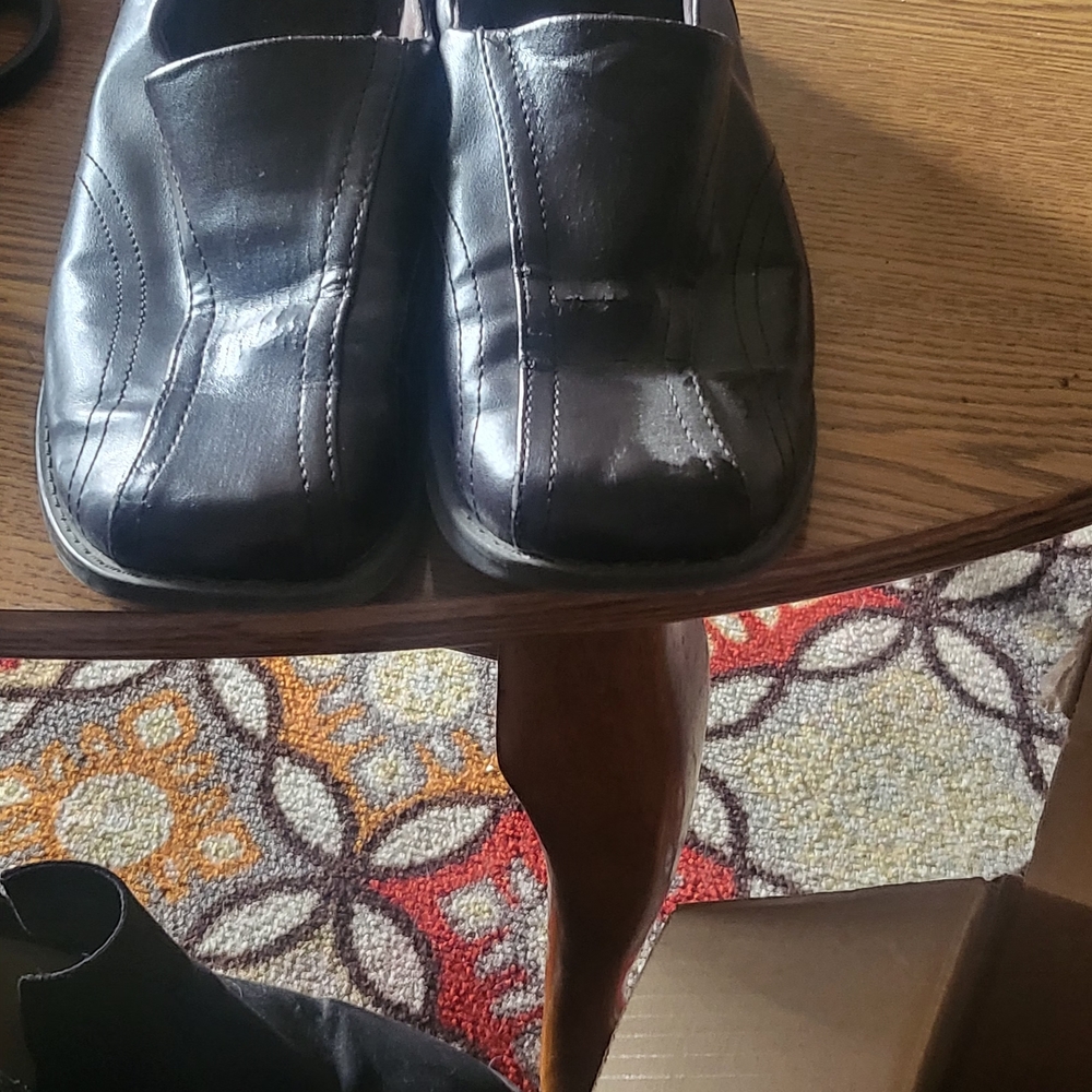 Women's Black Leather Shoes